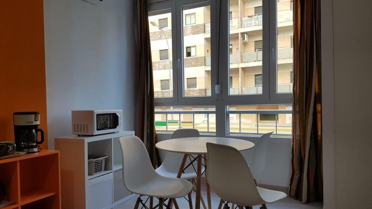 Apartamento Silvia Torremolinos Luaran gambar