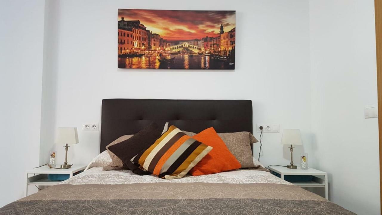 Apartamento Silvia Torremolinos Luaran gambar